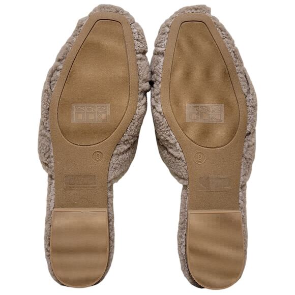 Journee Collection Women Sereena Woven Mule Slippers Size US 9M Tan Faux Fur - Picture 3 of 4